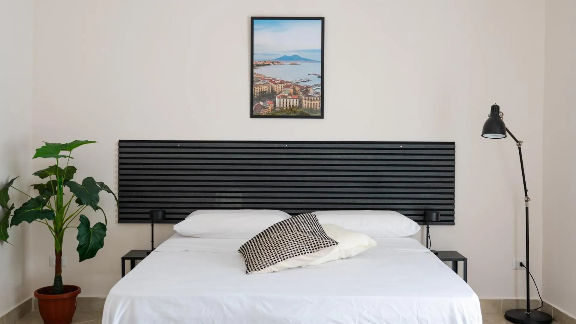 Cozy Core Residence Napoli Apartment Naples